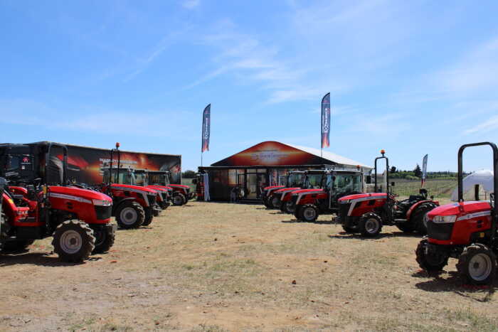 Massey Ferguson Lance Ses Nouveaux Tracteurs Sp Cialis S Mf Farm